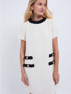 TUCKERNUCK
Cream Tweed Short Sleeve Jackie Dress